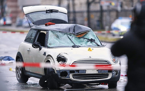 Auto fährt in München in Menschenmenge (Archiv) - Foto: über dts Nachrichtenagentur