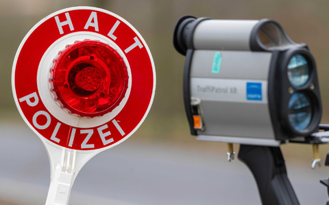 Allein in Bayern soll es zum Blitzermarathon an rund 1.500 Orten Geschwindigkeitskontrollen geben. (Archivbild) - Foto: Stefan Sauer/dpa Allein in Bayern soll es zum Blitzermarathon an rund 1.500 Orten Geschwindigkeitskontrollen geben. (Archivbild) - Foto: Stefan Sauer/dpa