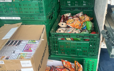 POL-DO: Bratpfannen, Mundspülung und Tabakprodukte: Hauptzollamt und Polizei ermitteln nach Zeugenhinweisen auf einem Flohmarkt - Foto: presseportal.de POL-DO: Bratpfannen, Mundspülung und Tabakprodukte: Hauptzollamt und Polizei ermitteln nach Zeugenhinweisen auf einem Flohmarkt - Foto: presseportal.de