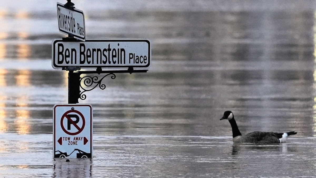 In Kentucky wurde der Notstand ausgerufen. - Foto: Carolyn Kaster/AP/dpa