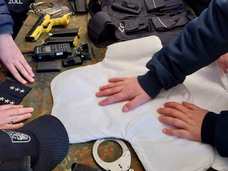 HZA-BS: Zoll zum Anfassen - Zukunftstag beim Hauptzollamt Braunschweig - Foto: presseportal.de