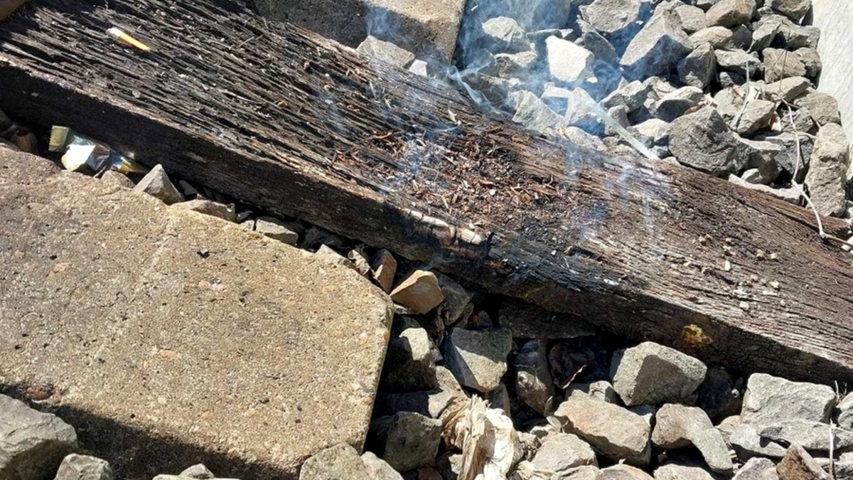 BPOL NRW: Fahrlässige Brandstiftung am Hauptbahnhof Aachen Bundespolizei kann Täter mittels Videoauswertung identifizieren - Foto: presseportal.de