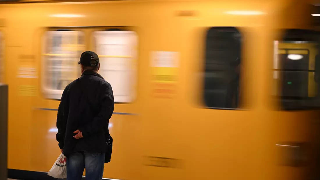Laut Polizei wurde bei dem Vorfall niemand verletzt. (Symbolbild) - Bild: Niklas Graeber/dpa