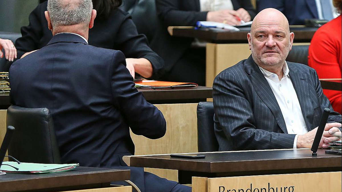 Robert Crumbach und Dietmar Woidke (Archiv) - Foto: über dts Nachrichtenagentur