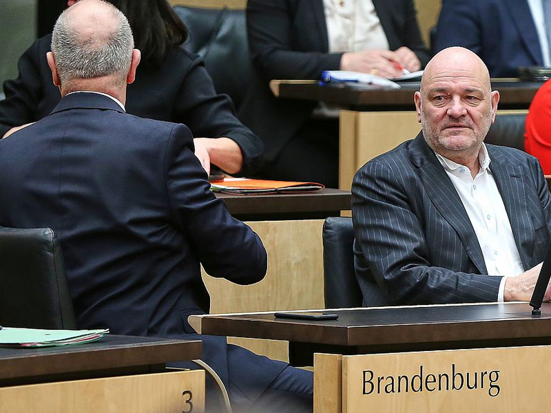 Robert Crumbach und Dietmar Woidke (Archiv) - Foto: über dts Nachrichtenagentur