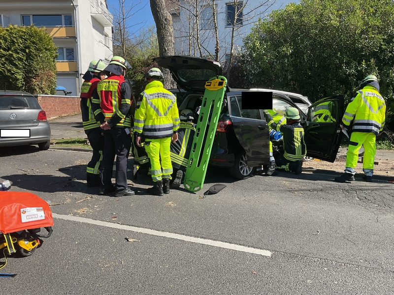 FW Dinslaken: Ausgelöster CO Melder lässt Feuerwehr ausrücken - Foto: presseportal.de