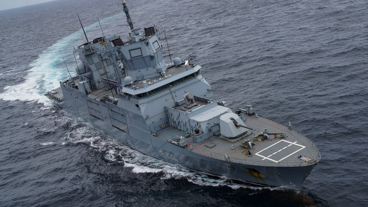 Rückkehr in den Heimathafen nach mehr als 17 Monaten - Foto: presseportal.de