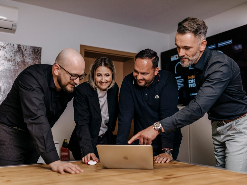 Einsatz von KI bei Onboarding und Unterweisung: Robert Eckhold bringt mit automatisierten Schulungsportalen mehr Effizienz in Handwerk und Industrie - Foto: presseportal.de