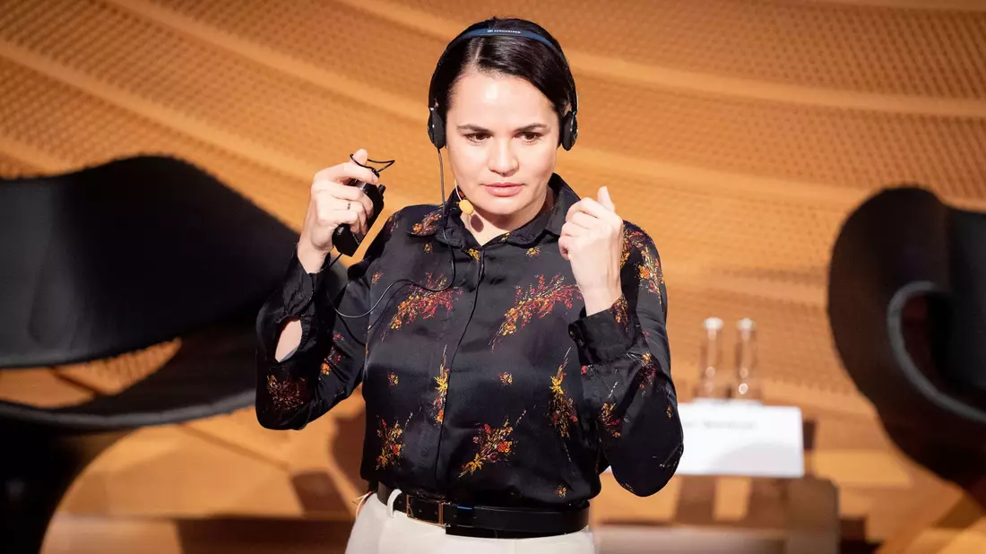 Die Oppositionsführerin Swetlana Tichanowskaja aus Belarus nahm 2020 an einer Panel-Diskussion der Deutschen Gesellschaft für Osteuropakunde in Berlin teil. (Archivfoto) - Bild: Kay Nietfeld/dpa
