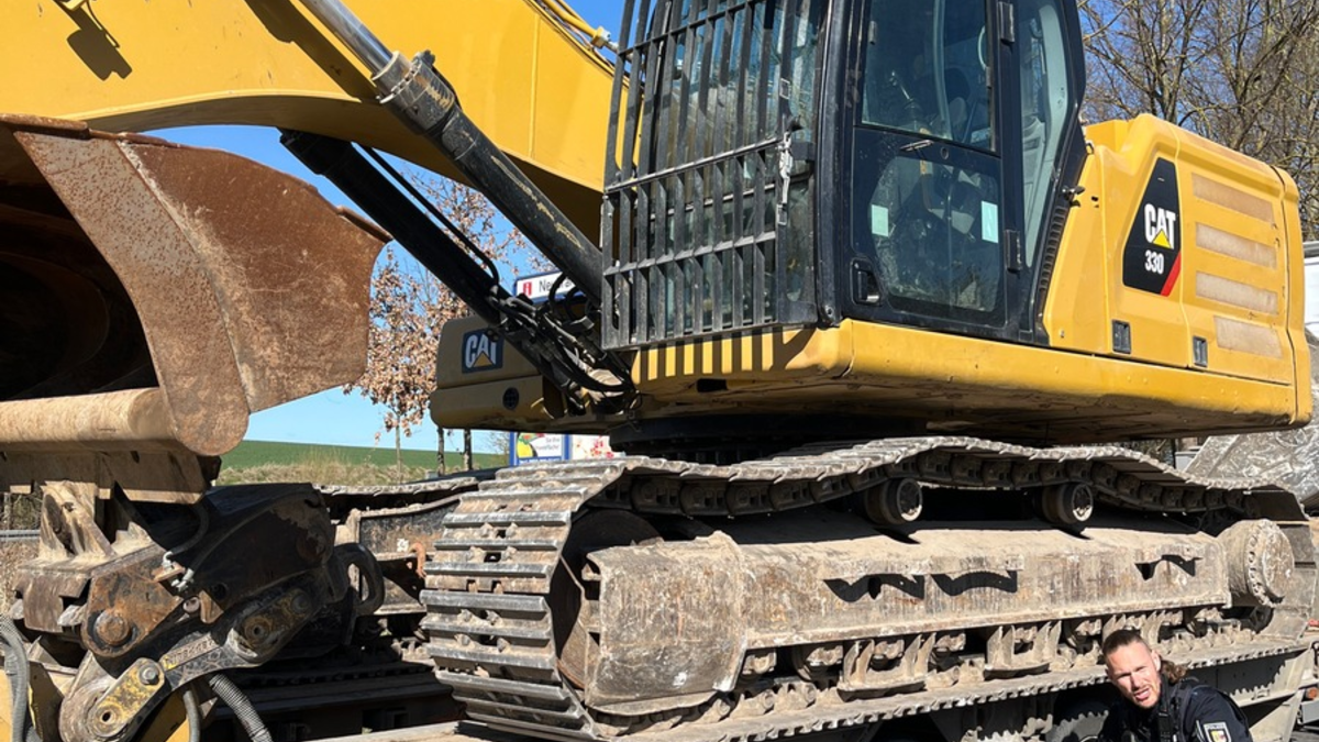 POL-NB: Überladenen Anhänger kontrolliert - Foto: presseportal.de