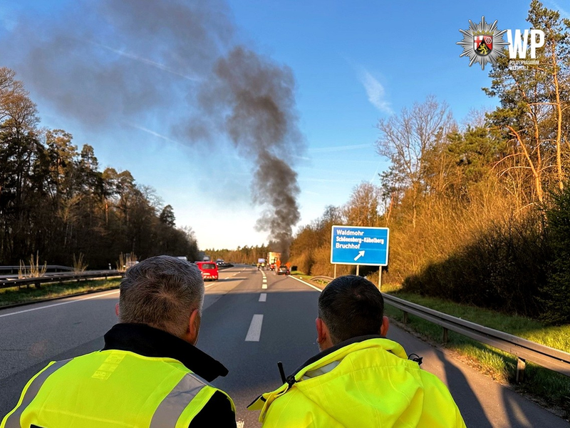 POL-PASTKL: Pkw fängt nach Auffahrunfall Feuer - Foto: presseportal.de