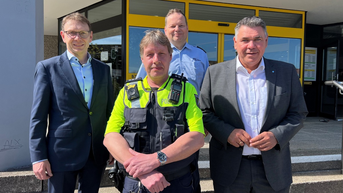 POL-UN: Werne - Vorstellung Bezirks- und Schwerpunktdienstbeamter für Werne - Foto: presseportal.de