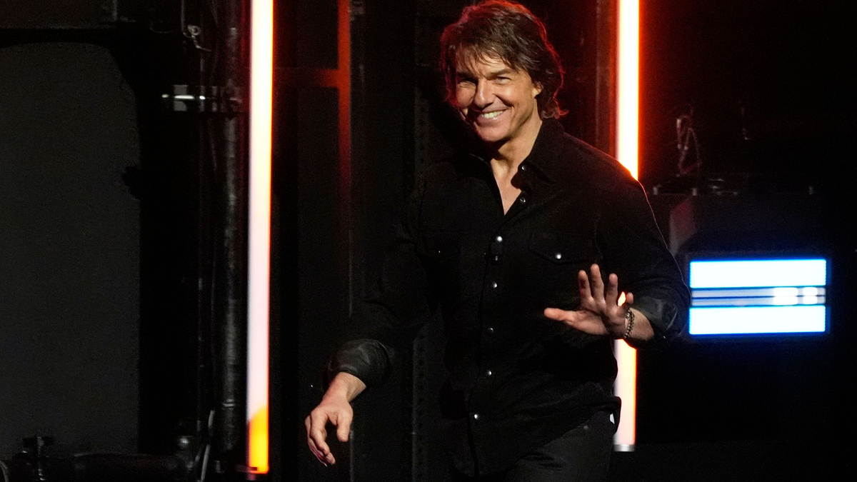 2022 landete er zur Premiere von «Top Gun: Maverick» spektakulär per Helikopter. (Archivbild) - Foto: Chris Pizzello/Invision/AP/dpa