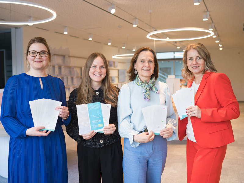 Pressebild dm-EAP-Beratung - Foto: dm/Wolfgang Lienbacher über pressetext.de