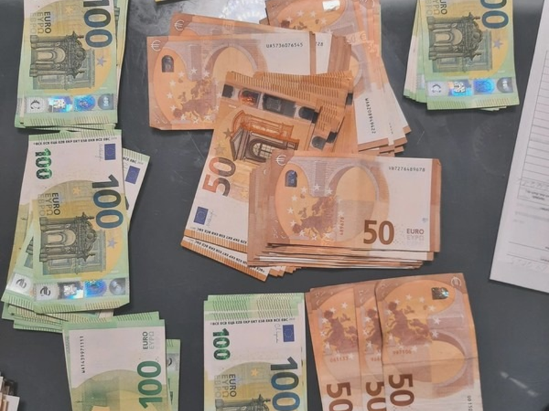 BPOL Rostock: Bundespolizei vollstreckt Durchsuchungsbeschlüsse in drei Bundesländern und in Schweden - Verdacht gewerbs- und bandenmäßiges Einschleusen von Ausländern - Foto: presseportal.de