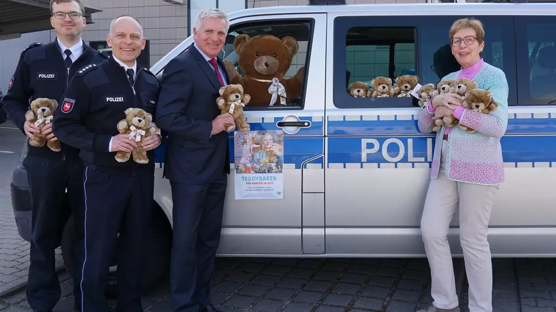 POL-LG: Kuschelige Trostspender für Kinder in Not - Bild: presseportal.de