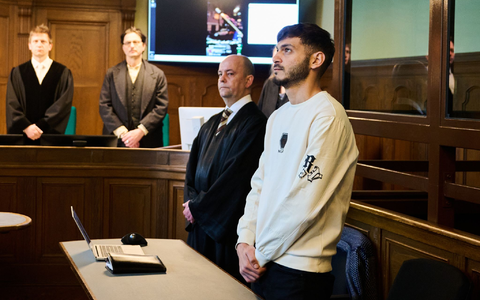 Die Anklage hatte dem Mann versuchte schwere Brandstiftung, versuchte gefährliche Körperverletzung und Sachbeschädigung vorgeworfen. - Foto: Annette Riedl/dpa