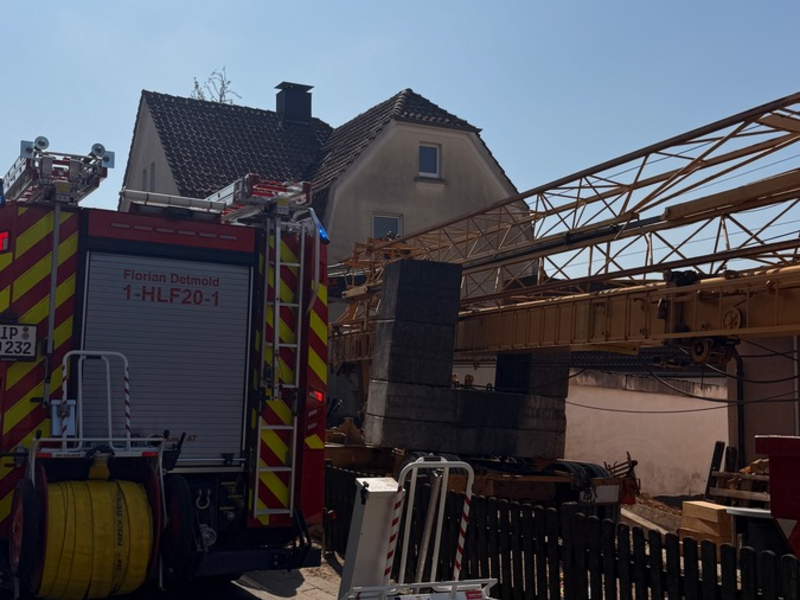 FW-DT: Technische Hilfeleistung - Eingeklemmte Person - Foto: presseportal.de