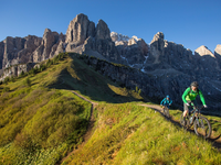Sommerstart im Val Gardena - rauf aufs Rad und rein ins Abenteuer - Foto: presseportal.de