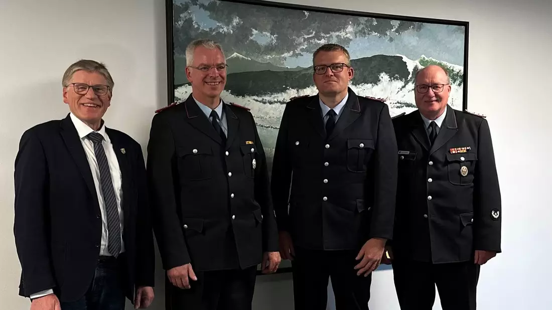 FW-AUR: Neuer Ortsbrandmeister der Feuerwehr Wiesens ernannt - Bild: presseportal.de