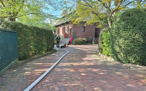 FW Bocholt: Zimmerbrand am Stadtring - Foto: presseportal.de