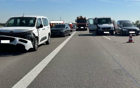 POL-PDLD: Auffahrunfall - Foto: presseportal.de