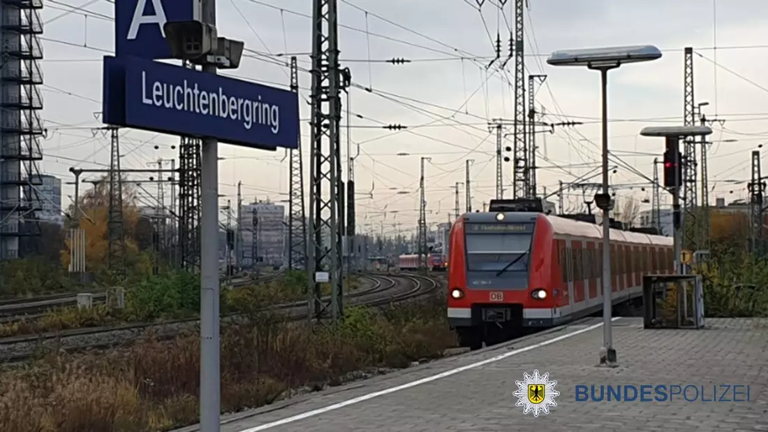 Bundespolizeidirektion München: Unfall am S-Bahnsteig - Bild: presseportal.de