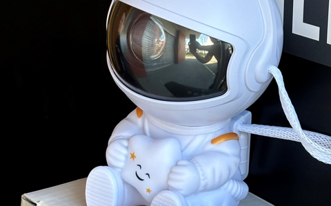 HZA-S: Zoll in Winnenden stoppt gefährliche Kinderzimmer Astronauten - Foto: presseportal.de