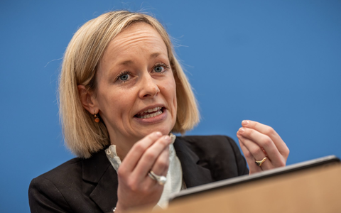 «Entscheiden Sie informiert und entscheiden Sie selbst», mahnt die Bundesdatenschutzbeauftragte. - Foto: Michael Kappeler/dpa «Entscheiden Sie informiert und entscheiden Sie selbst», mahnt die Bundesdatenschutzbeauftragte. - Foto: Michael Kappeler/dpa