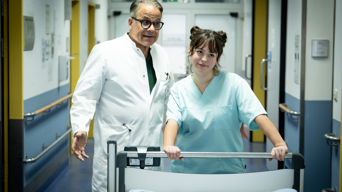 Zsa Zsa Hansen Karsten Speck Die Spreewaldklinik - Foto: Joyn/Claudius Pflug, presseportal.de