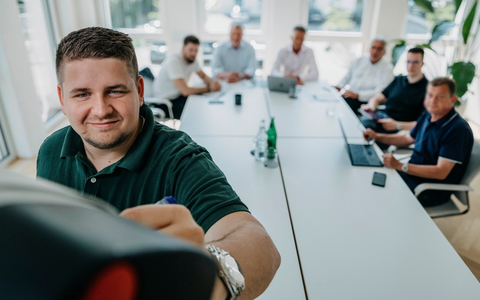 Generationswechsel im Milliarden-Konzern: Was Unternehmer von Reinhold Würths Nachfolgestrategie lernen können - Foto: presseportal.de
