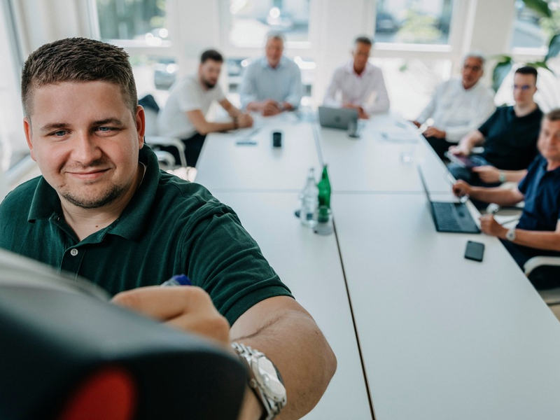 Generationswechsel im Milliarden-Konzern: Was Unternehmer von Reinhold Würths Nachfolgestrategie lernen können - Foto: presseportal.de