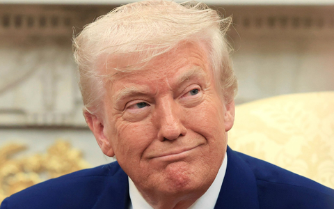 US-Präsident Trump will seine schönen Haare besser pflegen können. (Archivbild) - Foto: -/Pool via AP/dpa