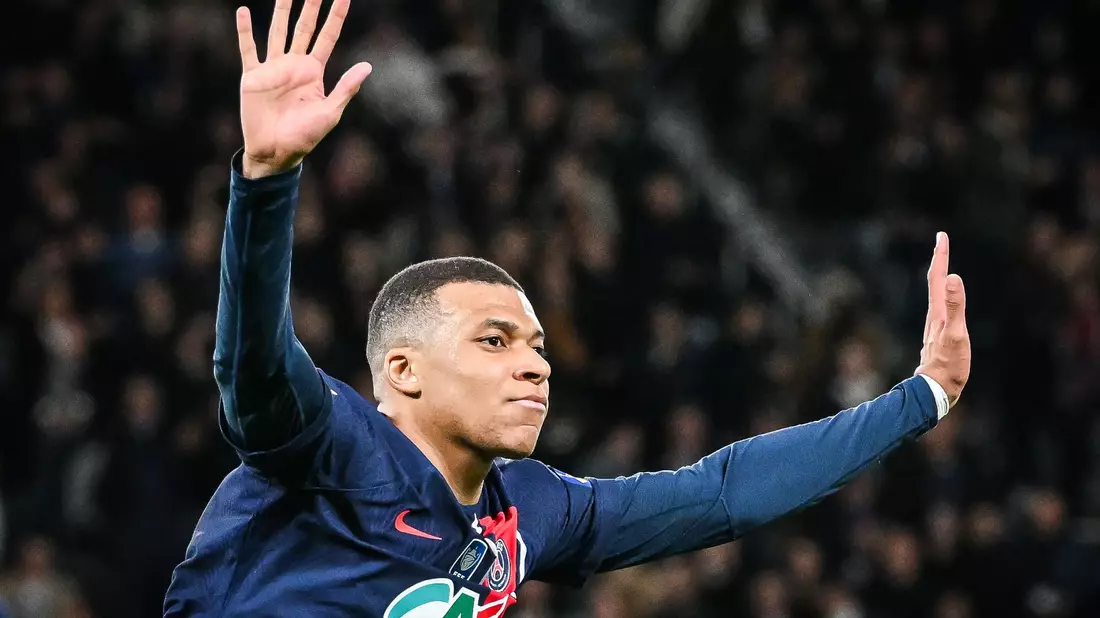 Im Streit um Millionengehälter fahren die Anwälte von Mbappé schweres Geschütz gegen PSG auf. - Bild: Matthieu Mirville/ZUMA Press Wire/dpa