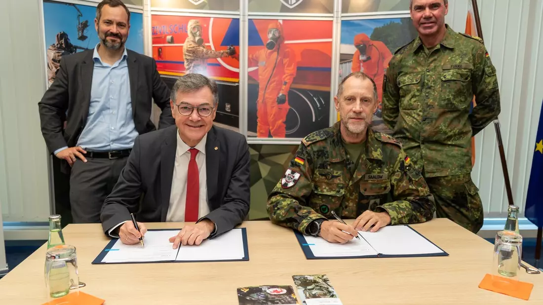 Kooperationsvereinbarung ABC-Abwehr/CBRN-Schutz: / Beitrag zur gesamtstaatlichen Sicherheitsvorsorge - Bild: presseportal.de