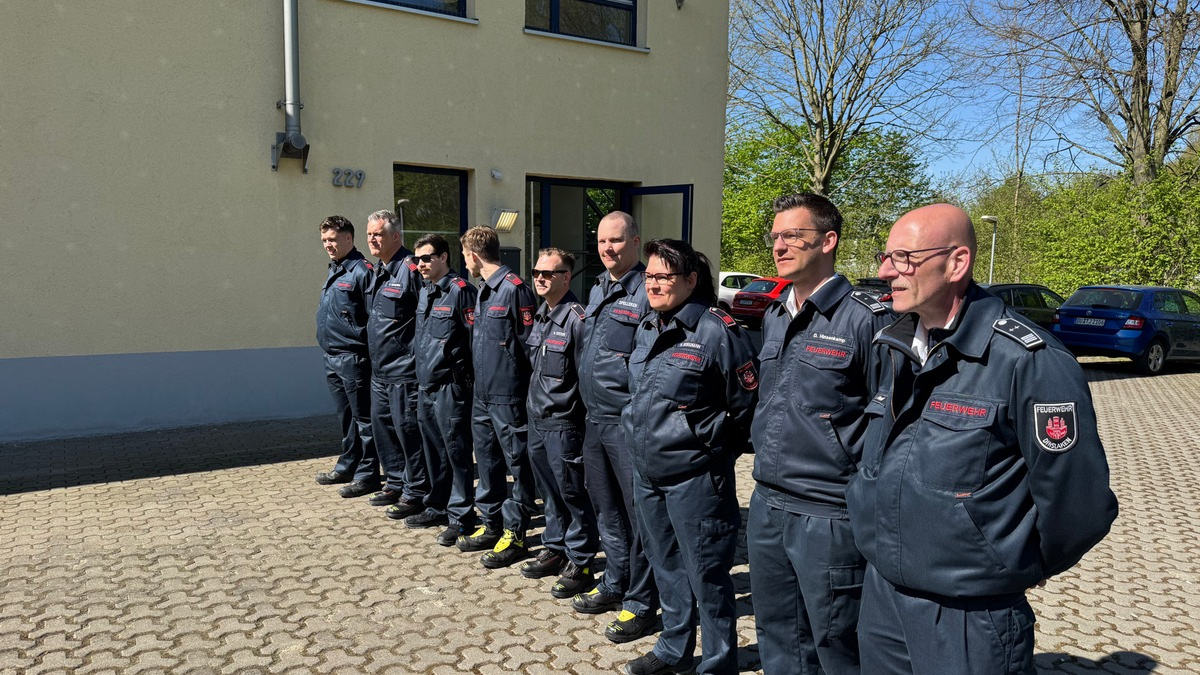 FW Dinslaken: Feuerwehr-Nachwuchs nimmt erste Hürde - Foto: presseportal.de