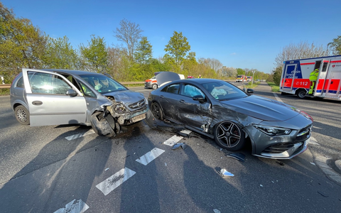 POL-MG: 18-Jähriger übersieht beim Abbiegen bevorrechtigten PKW - Foto: presseportal.de
