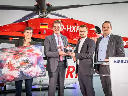 Flottenerneuerung / DRF Luftrettung übernimmt 40. Hubschrauber des Typs Airbus H145 - Foto: presseportal.de