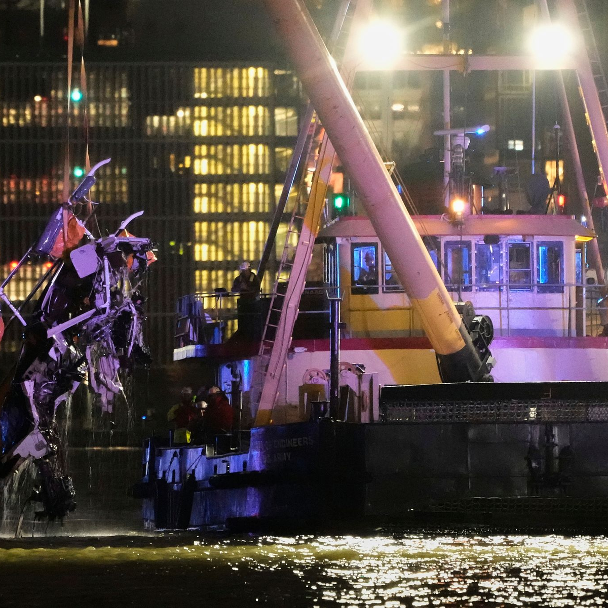 Die Ursache für den Absturz des Helikopters ist noch völlig unklar. - Foto: Seth Wenig/AP/dpa