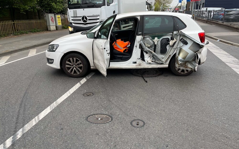 POL-ME: Vorfahrt missachtet: Verkehrsunfall mit hohem Sachschaden - 2504041 - Foto: presseportal.de