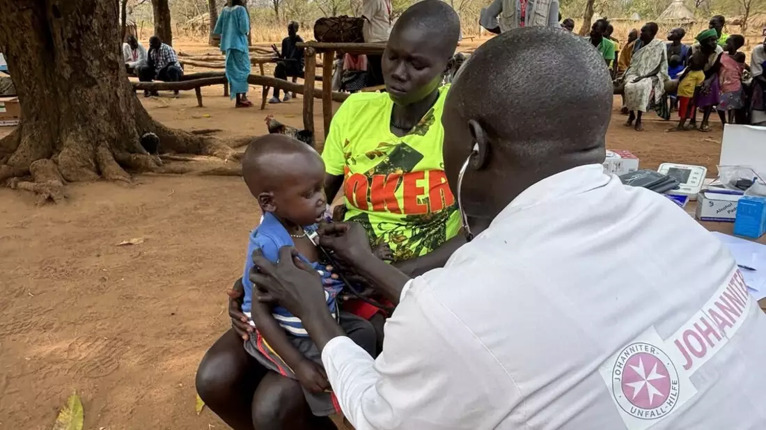 Kürzungen der humanitären Hilfe treffen Menschen aus dem Sudan hart / Zum 2. Jahrestag des gewaltsamen Konflikts im Sudan: Bündnisorganisationen von Aktion Deutschland Hilft warnen vor Einsparungen - Bild: presseportal.de