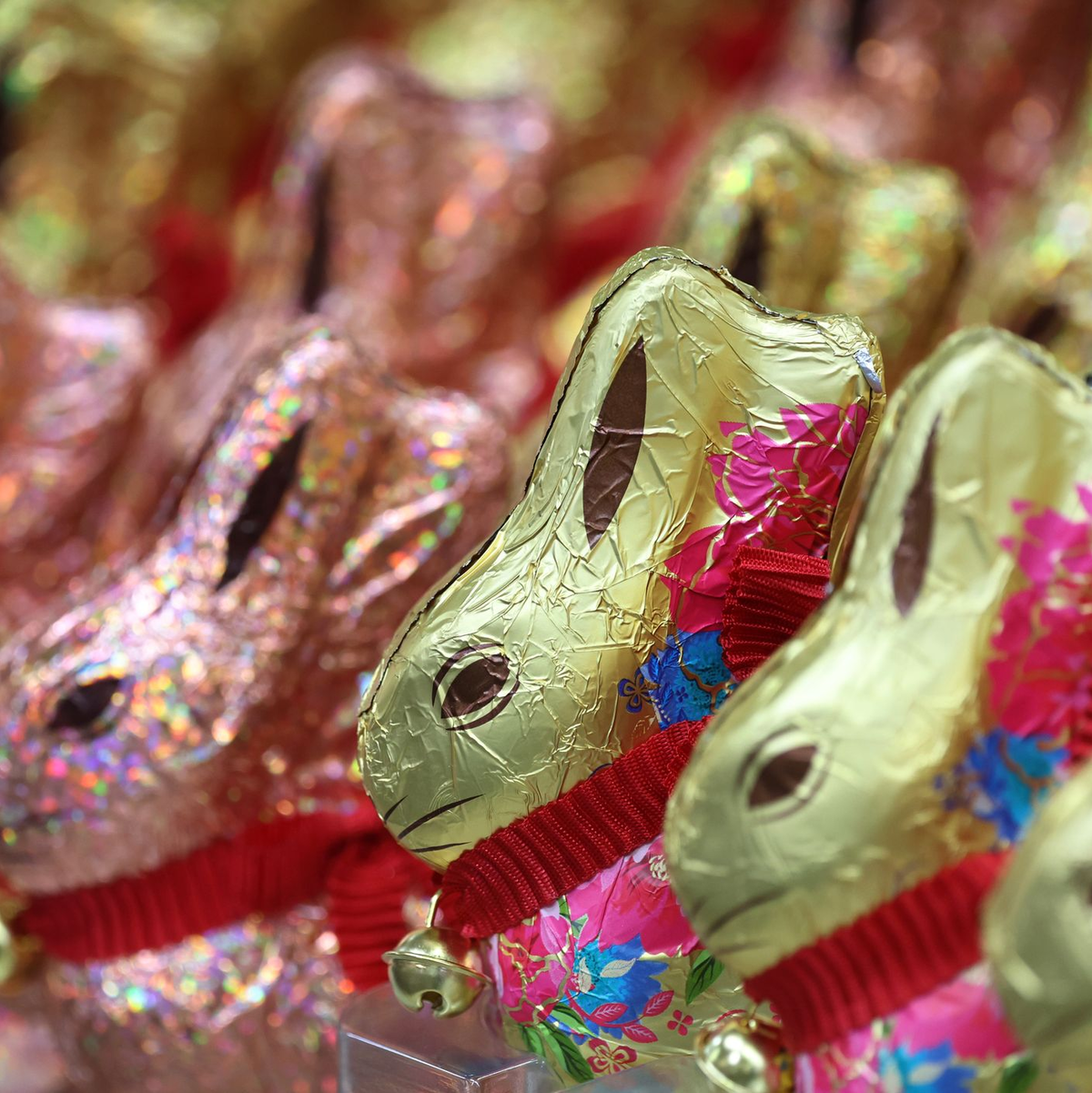 Osterhasen vergessen? Kein Problem, am Karsamstag sind die Läden offen. (Archivbild) - Foto: Karl-Josef Hildenbrand/dpa