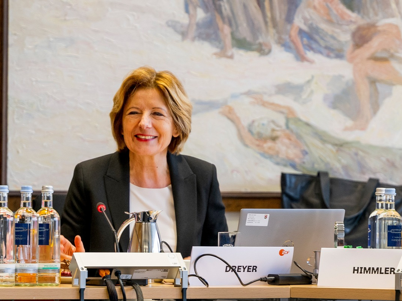 ZDF-Verwaltungsrat veröffentlicht Potenzialanalyse zur künftigen digitalen Infrastruktur des ZDF / Gutachter sehen ZDF als Ermöglicher eines Gegengewichts zu marktdominanten Plattformen - Foto: presseportal.de