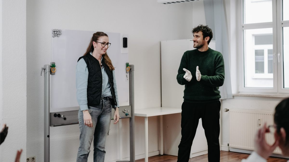 Stuttgart setzt auf Sicherheit: PRIMEROS' Erste-Hilfe-Kurse für betriebliche Ersthelfer - Foto: presseportal.de