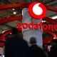 Das Logo von Vodafone bei einer Messe - hat die Firma ihren Wettbewerber 1&1 rechtswidrig behindert? - Foto: Wolf von Dewitz/dpa