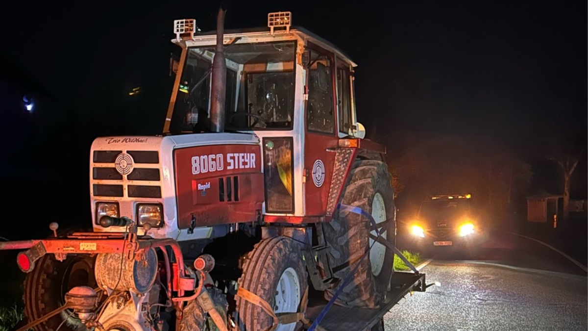 HZA-UL: Traktorschmuggler gestoppt - Foto: presseportal.de