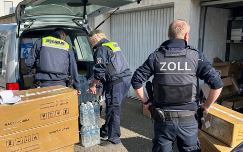 POL-ME: Schlagkräftige Kontrollen und Sicherstellungen im Einzelhandel - 2504044 - Foto: presseportal.de