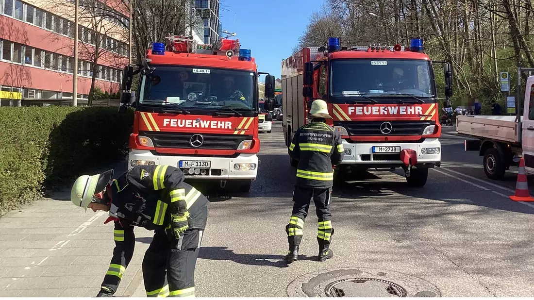 FW-M: Bus bleibt in Unterführung stecken (Haidhausen) - Bild: presseportal.de