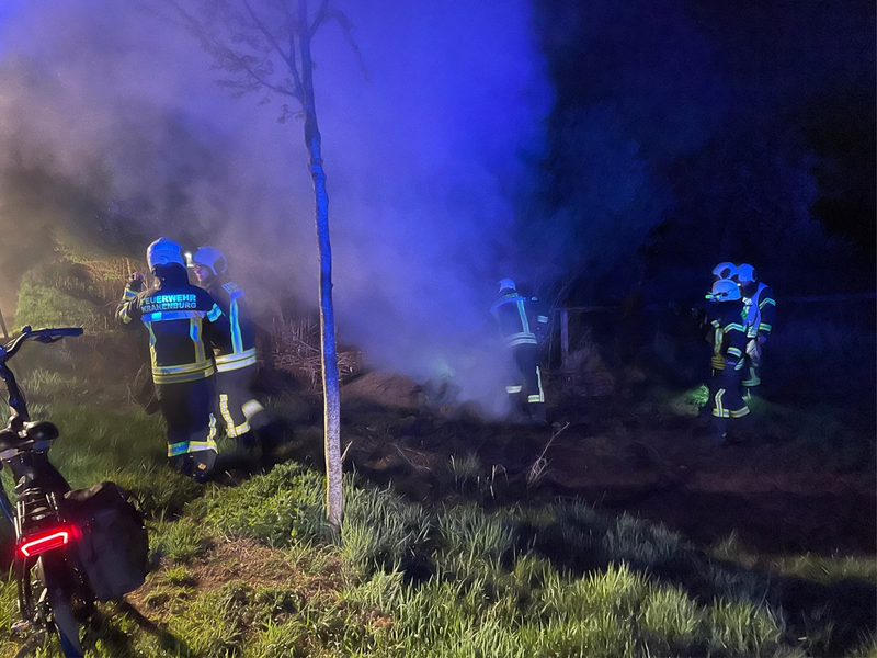 FW Kranenburg: Flächenbrand am Europaradweg - Foto: presseportal.de