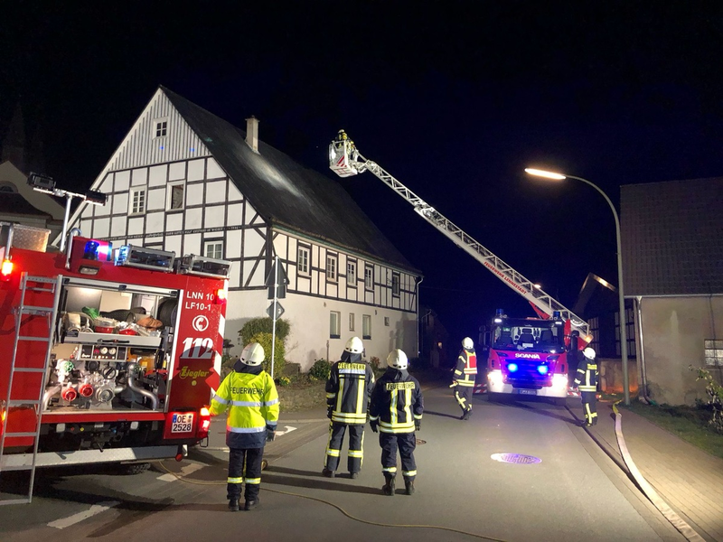 FW-OE: Kaminbrand sorgt für Einsatz der Feuerwehr - Foto: presseportal.de